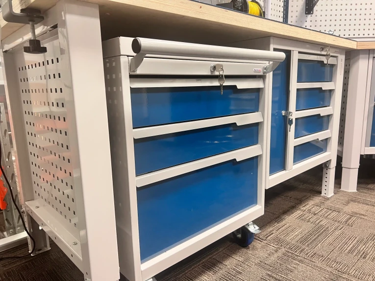 Верстак CTR 2232.S4L34.24 купить в Перми Верстак CTR 2232.S4L34.24 купить в Перми