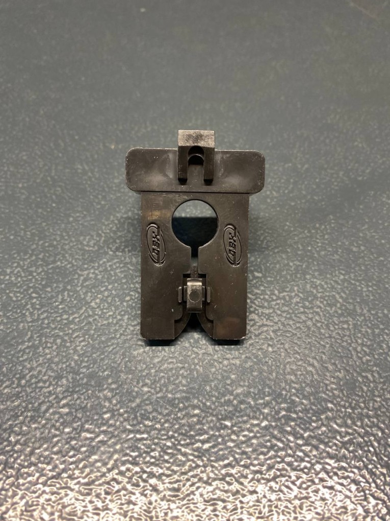 Крючок двойной 38 мм купить в Перми