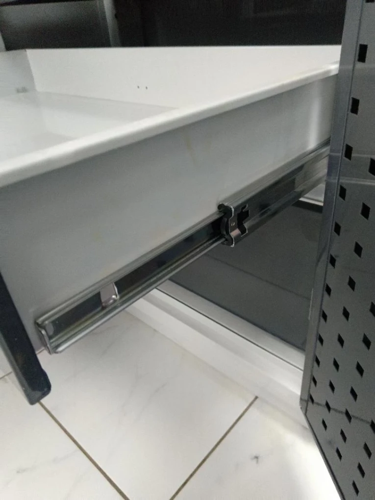 Шкаф инструментальный FBK 20 PR.2B2.1S купить в Перми Шкаф инструментальный FBK 20 PR.2B2.1S купить в Перми